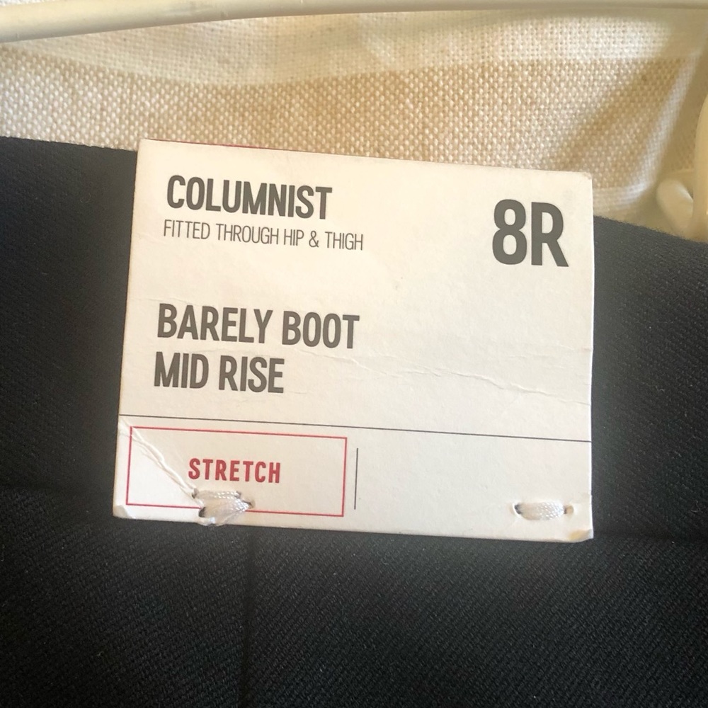 Size 8 Express Columnist “Barely Boot” mid rise pants. *BRAND NEW WITH TAGS*